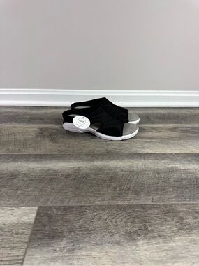 Easy Spirit Black Sandals